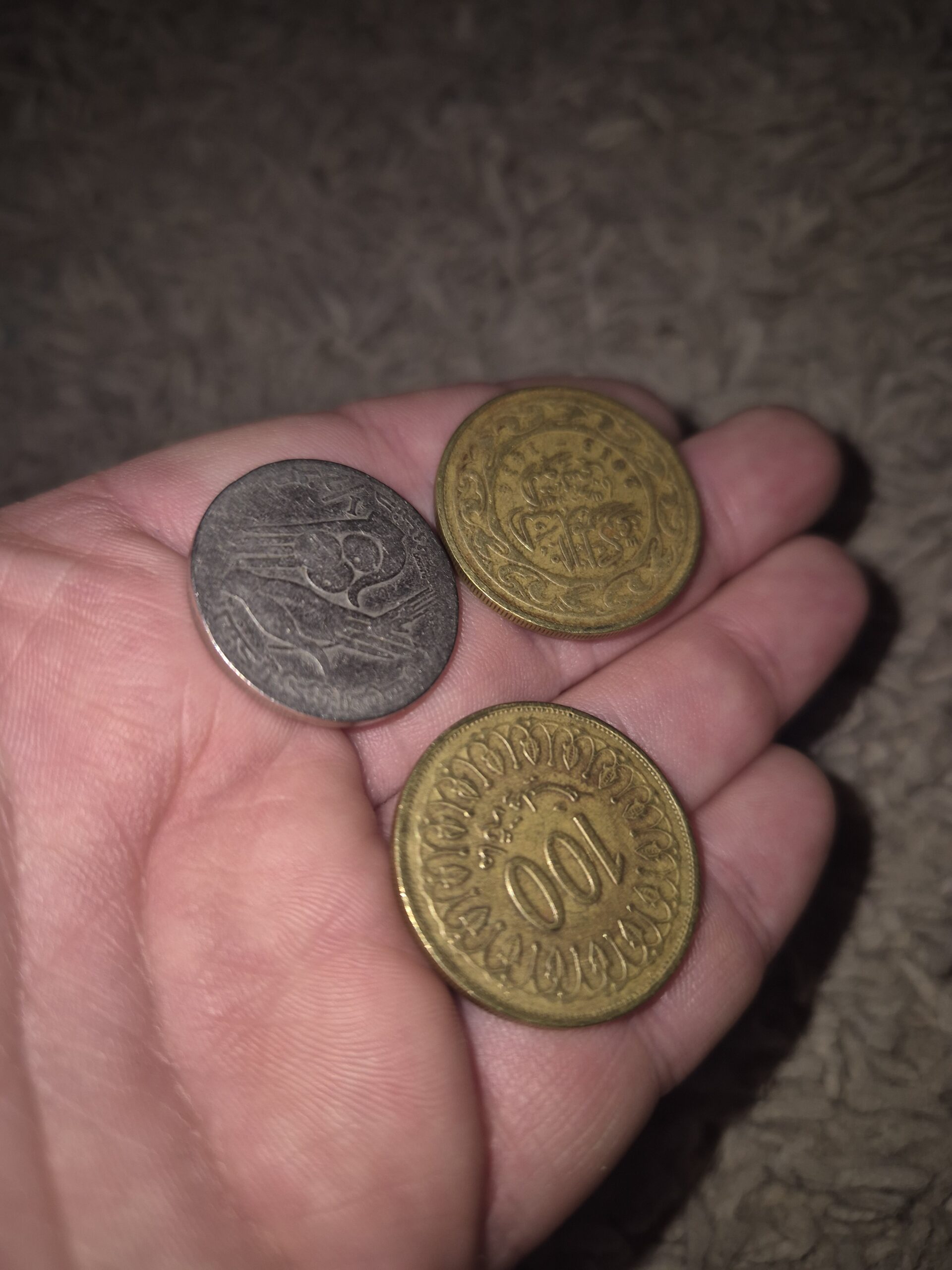 Tunisian Currency Restrictions: What you can & Can’t do